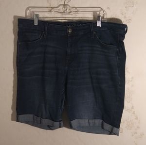 Plus size bermuda denim shorts